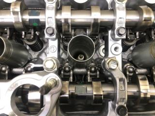 Головка блока цилиндров левая LS460 06-12 2011 USF40 4.6