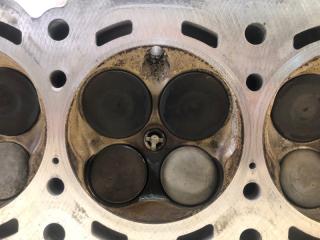 Головка блока цилиндров правая LS460 06-12 2011 USF40 4.6