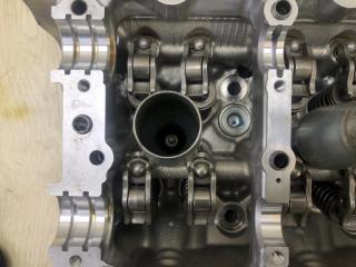 Головка блока цилиндров правая LS460 06-12 2011 USF40 4.6