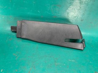 Накладка петли крышки багажника правая NISSAN X-TRAIL/ROGUE T32 13-20 2016