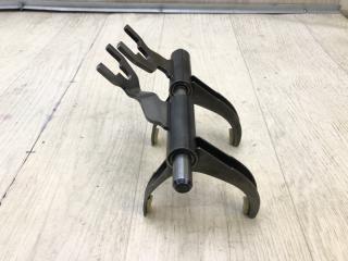 Вилка МКПП FORD KUGA  (C394)  08–13