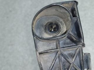 Кронштейн переднего бампера (на крыле) правый RAV4 05-12