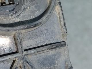 Кронштейн переднего бампера (на крыле) левый RAV4 05-12