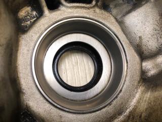 Крышка МКПП передняя AURIS 06-12