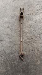 Рычаг задней подвески поперечный нижний задний правый MAZDA 626 GD 87-91