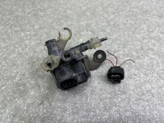 Клапан пневмоподвески передний LS430 00-06