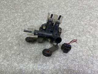 Клапан пневмоподвески передний LS430 00-06