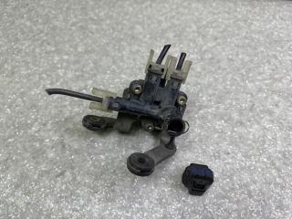 Клапан пневмоподвески передний LS430 00-06