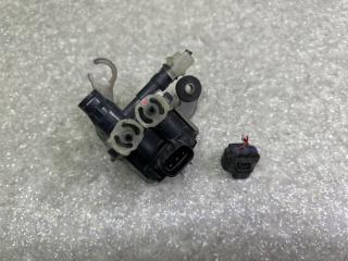 Клапан пневмоподвески передний LS430 00-06