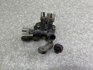 Клапан пневмоподвески передний LS430 00-06