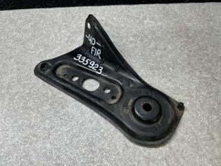 Крепление балки подвески переднее правое TOYOTA CAMRY 40 06-11