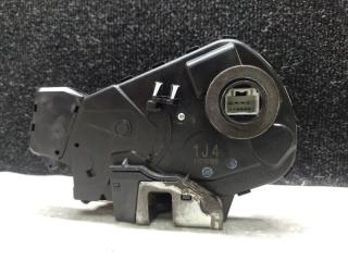 Замок крышки багажника RAV4 05-12