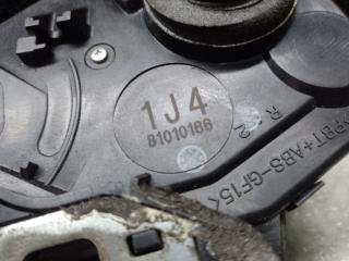 Замок крышки багажника RAV4 05-12