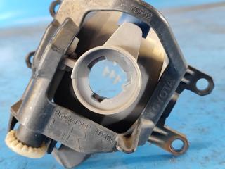 Противотуманная фара правая PRIUS - 30 09-17