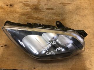 Фара правая AVENSIS 03-08