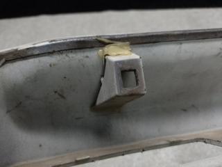 Накладка крышки багажника левая RAV4 05-12