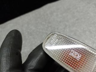 Повторитель поворота в крыло передний LAND CRUISER PRADO 120 02-09