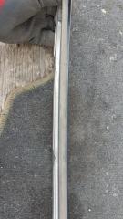 Молдинг стекла правый LX570 07-15