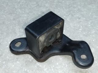 Крепление глушителя переднее NISSAN X-TRAIL T30 01-07