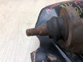 Кулак поворотный передний левый TLX 14-17