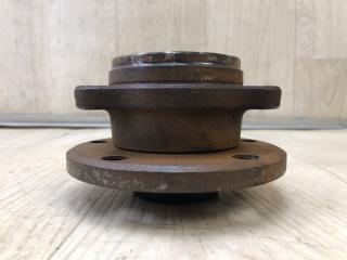 Ступица передняя JETTA USA 10-17 2011 Седан CBTA 2.5L