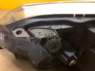 Фара правая AVENSIS 08-18