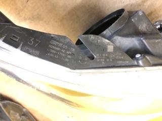 Фара правая AVENSIS 08-18