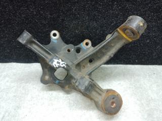 Цапфа задняя правая VENZA 09-16 2009 3.5 2GR-FE