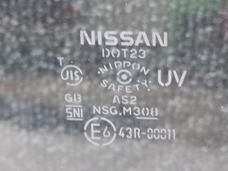 Стекло двери переднее левое X-TRAIL/ROGUE T32 13-20