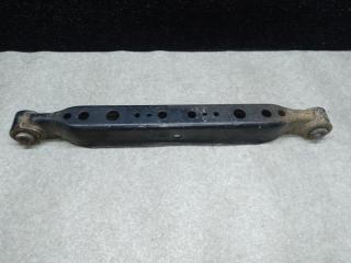 Рычаг задней подвески поперечный нижний левый NISSAN X-TRAIL/ROGUE T32 13-20