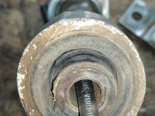 Рычаг передней подвески нижний правый X-TRAIL T30 01-07