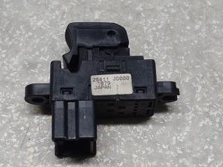 Кнопка стеклоподъемника передняя правая TEANA J32 08-14