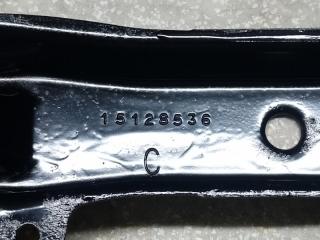 Кронштейн замка капота передний HUMMER H3 05-10 L52 3.5 L