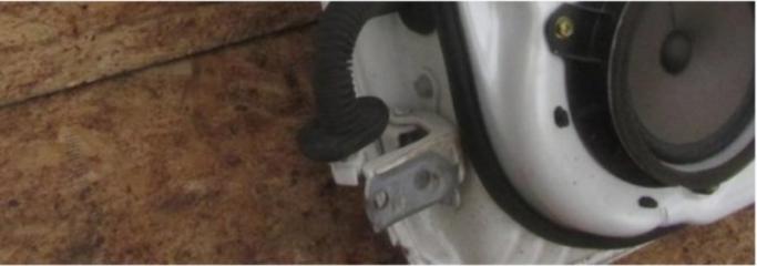 Петля двери нижняя задняя правая TOYOTA AVALON 05-12 2005