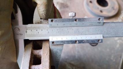 Тормозной диск передний PRIUS - 30 09-17