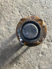 Ступица задняя левая TOYOTA MATRIX 02-08 2005 Б/У Ступица задняя левая TOYOTA MATRIX 02-08 2005