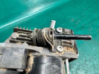 Компрессор пневмоподвески MERCEDES R-CLASS W251 05-13 Минивэн OM642950 3.2L