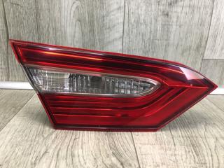 Фонарь внутренний левый TOYOTA CAMRY 70 17- 2018