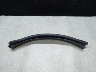Уплотнитель двери задний левый H3 05-10 2006 L52 3.5 L