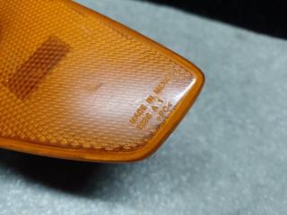 Повторитель поворота в крыло передний правый H3 05-10 2006 L52 3.5 L