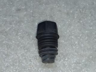 Отбойник капота HUMMER H3 05-10 2006 Б/У Отбойник капота HUMMER H3 05-10 2006