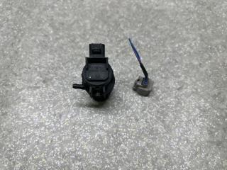 Насос омывателя стекла PRIUS - 30 09-17