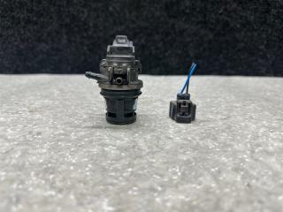 Насос омывателя стекла TOYOTA PRIUS - 30 09-17 Б/У Насос омывателя стекла TOYOTA PRIUS - 30 09-17