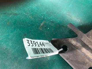 Брызговик передний правый ROGUE 08-15 2015 2.5 QR25DE