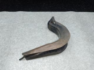 Кронштейн подножки задний левый LAND CRUISER PRADO 120 02-09