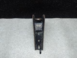 Кронштейн подножки задний левый LAND CRUISER PRADO 120 02-09