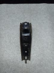 Кронштейн подножки левый LAND CRUISER PRADO 120 02-09