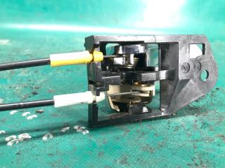 Замок двери передний левый AVALON 05-12 2006 3.5 2GR-FE