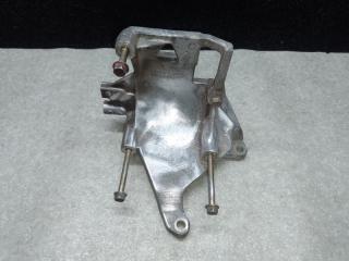 Кронштейн компрессора кондиционера SUBARU FORESTER SG 02-07