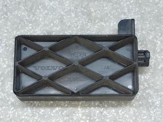 Крепление радиатора VOLVO XC70 07-16 Б/У Крепление радиатора VOLVO XC70 07-16